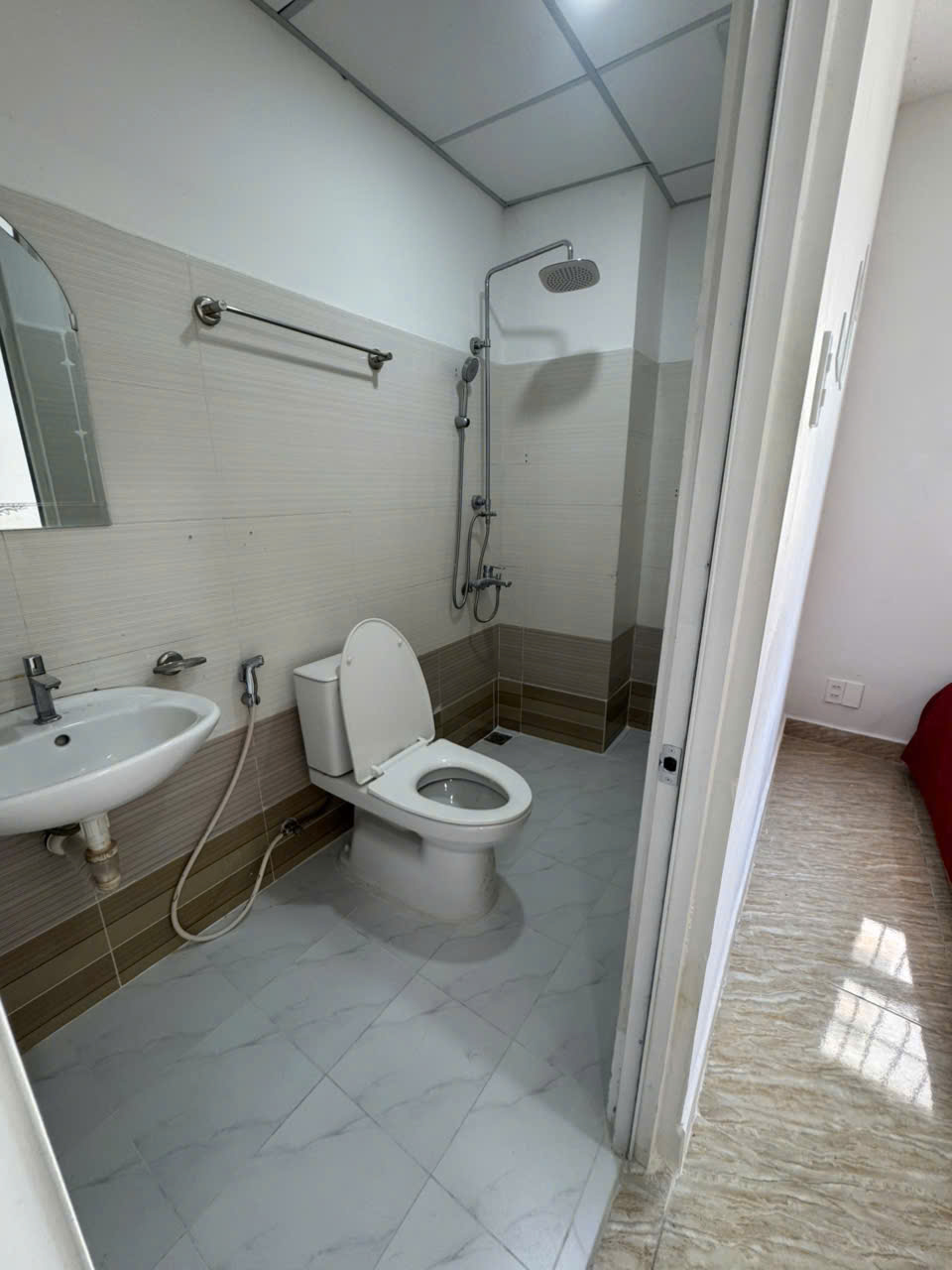 Affordable 2BR Hoang Quan Apartment for Rent in Nha Trang – Near the Beach